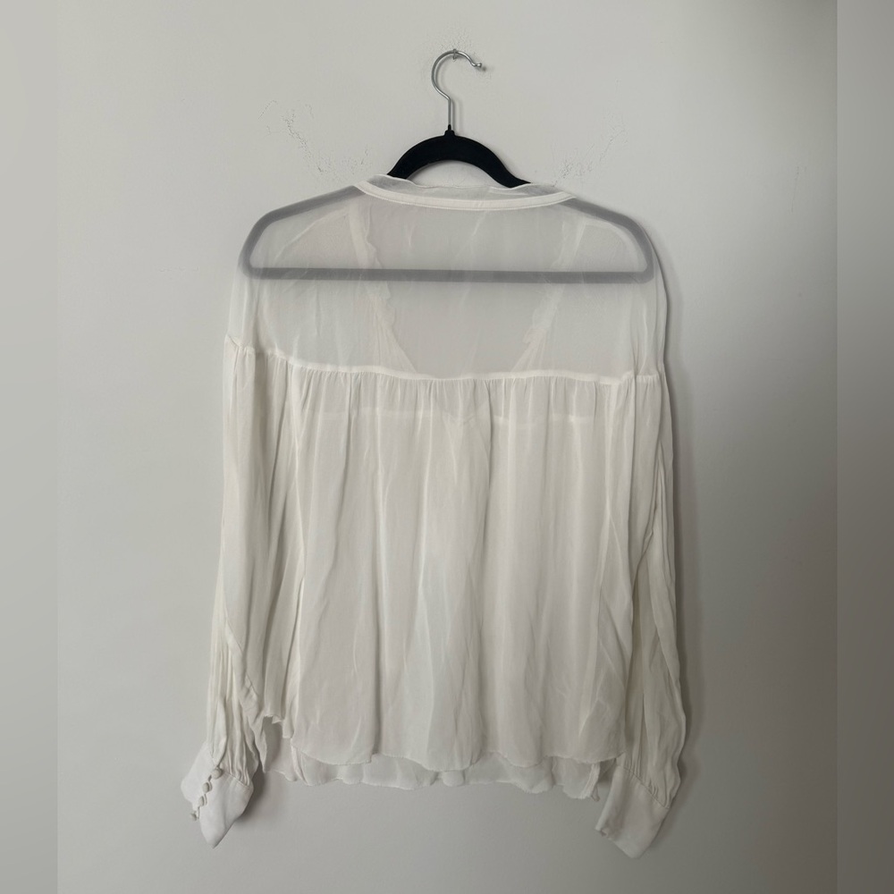 Vintage Sheer Flowy Boho Euro-Summer Peasant Top With Fabric Covered Buttons - Picture 6 of 6